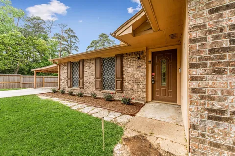 $214,900 | 12118 Quail Hollow Lane, Pinehurst, TX 77362