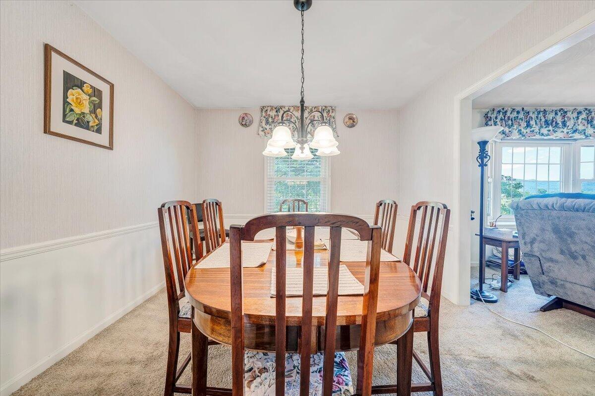 6737 Stonington Road Roanoke, VA 24019 - Photo 8 of 45 09-MIB03225