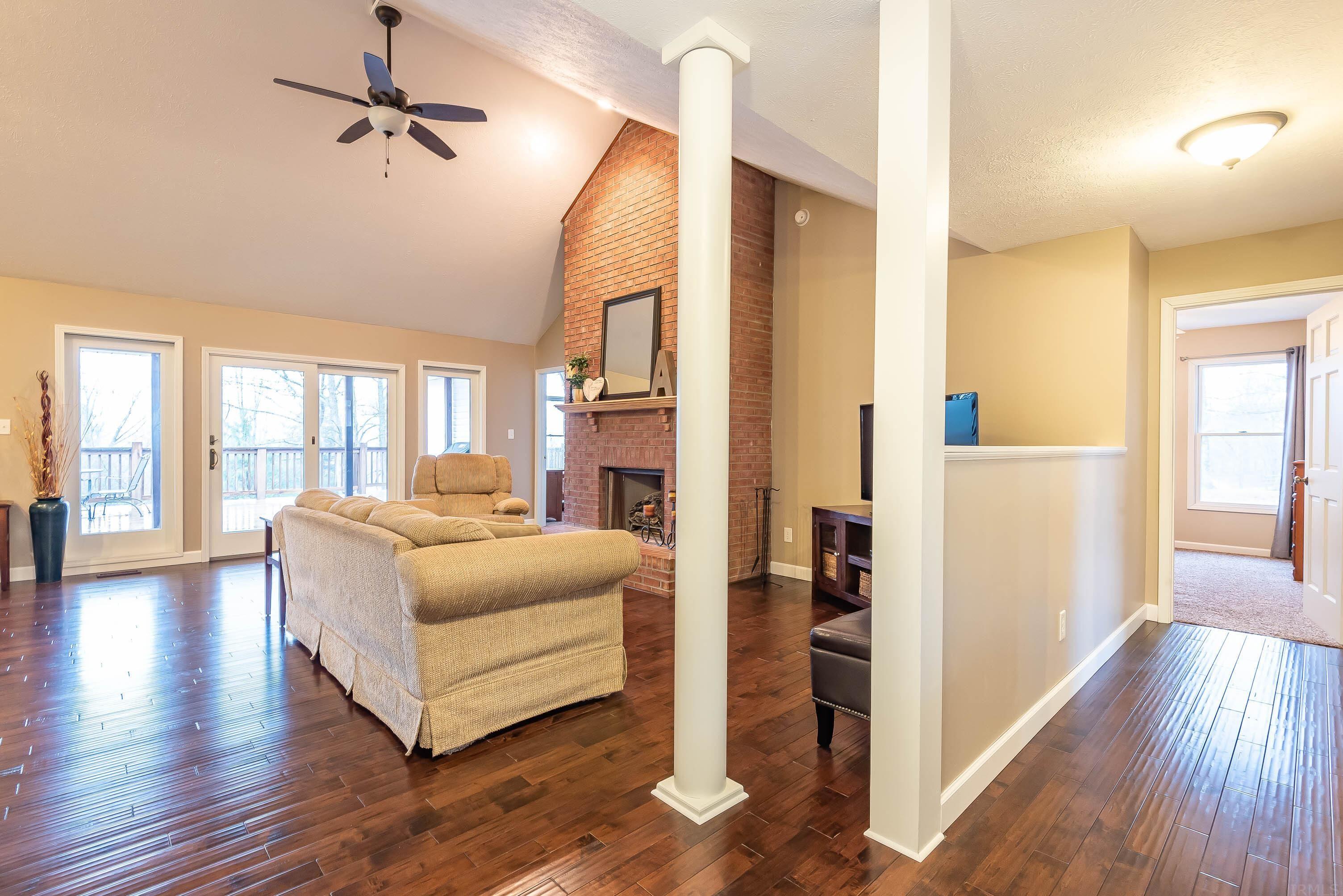 8577 South Gore Road Bloomington, IN 47403 - Photo 3 of 31 Gallery Image 3