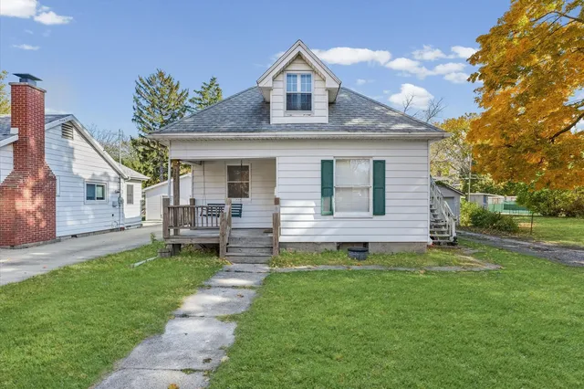 $137,900 | 208 South Poplar Street, Urbana, IL 61802