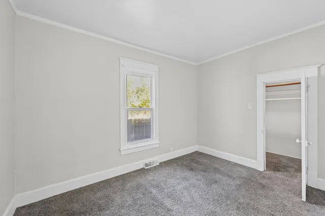 $137,900 | 208 South Poplar Street, Urbana, IL 61802