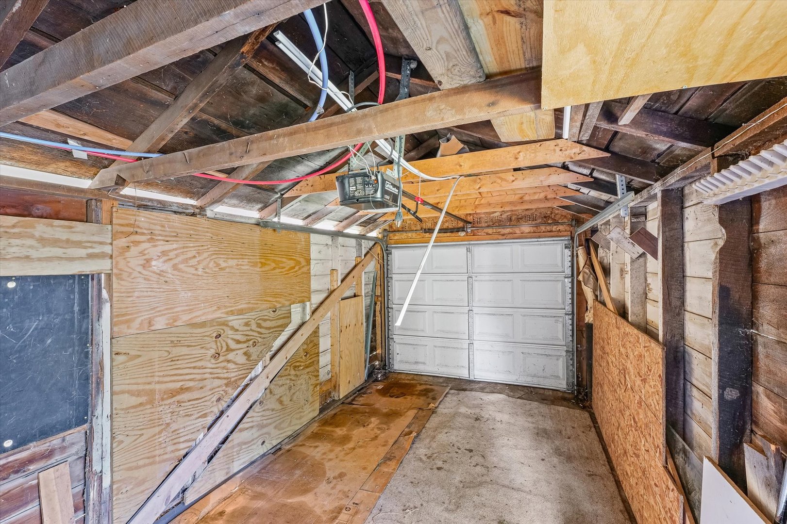 208 South Poplar Street Urbana, IL 61802 - Photo 27 of 30 a view of a patio