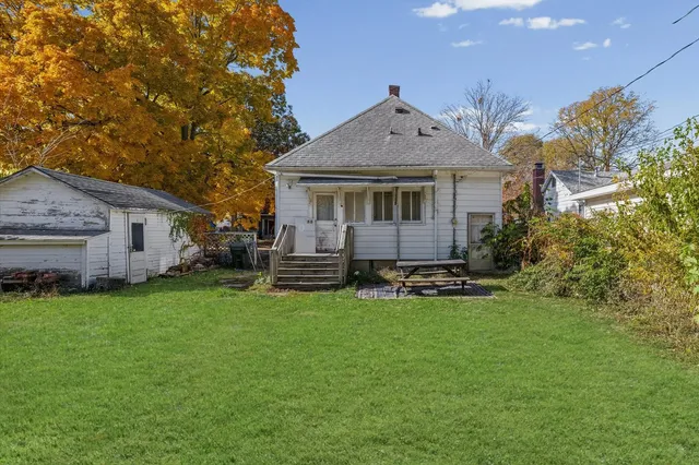 $137,900 | 208 South Poplar Street, Urbana, IL 61802