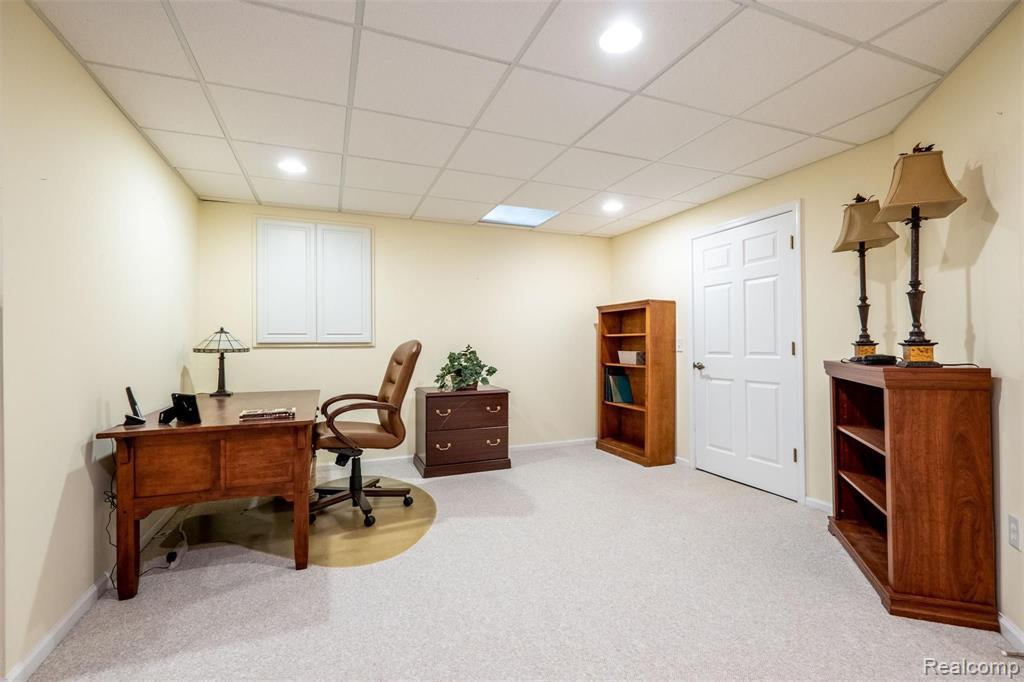 3612 Windingbrook Circle, Unit 72 Rochester Hills, MI 48309 - Photo 34 of 41