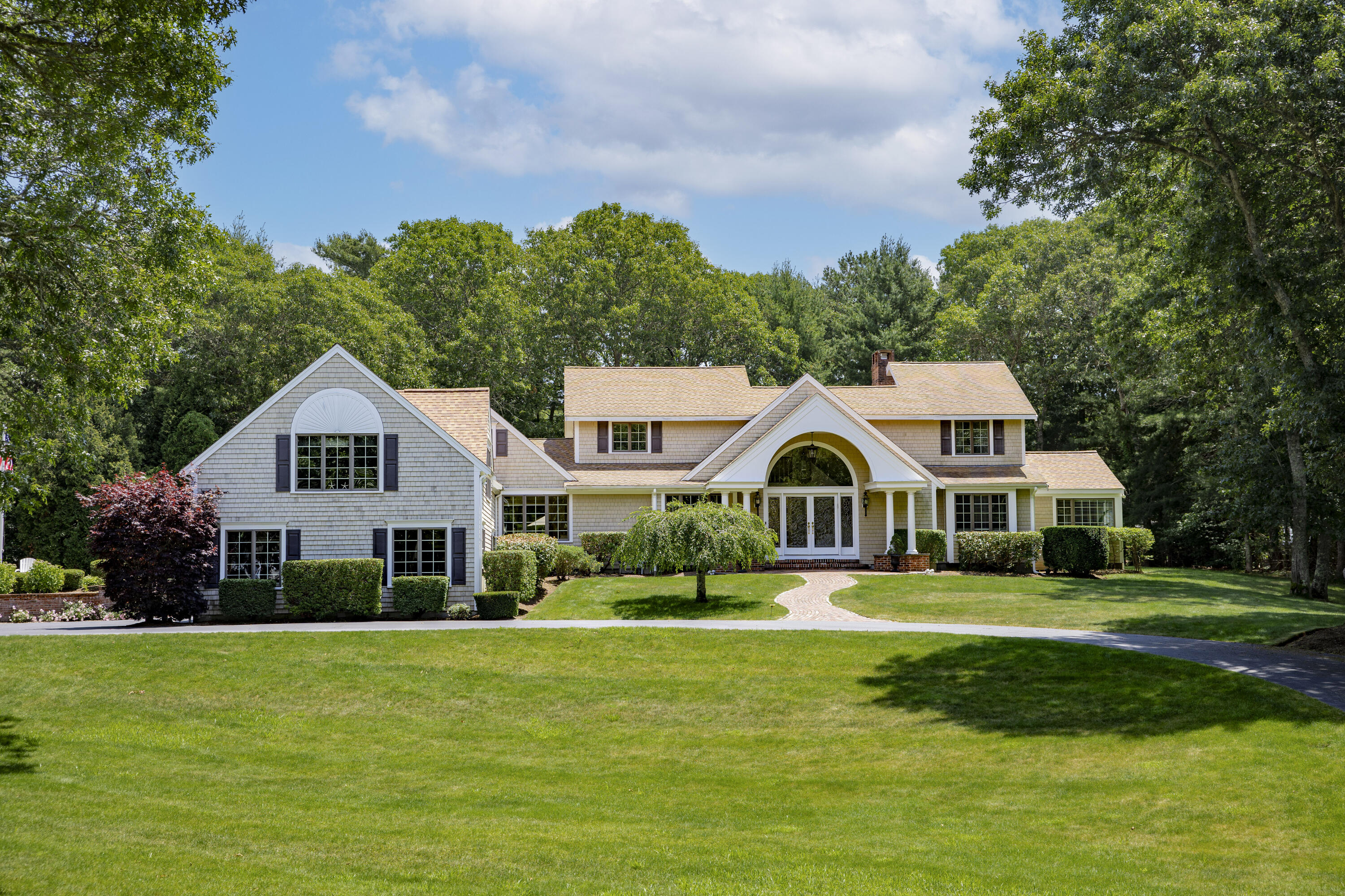 98 Bunker Hill Road Osterville, MA 02655 - Photo 2 of 88 IMG_8329