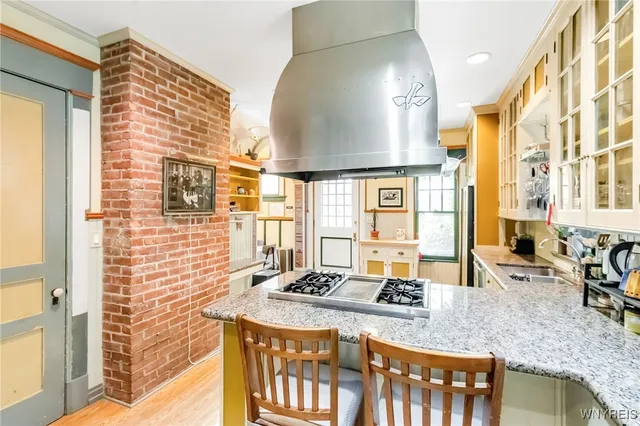 $899,000 | 189 Bidwell Parkway, Buffalo, NY 14222