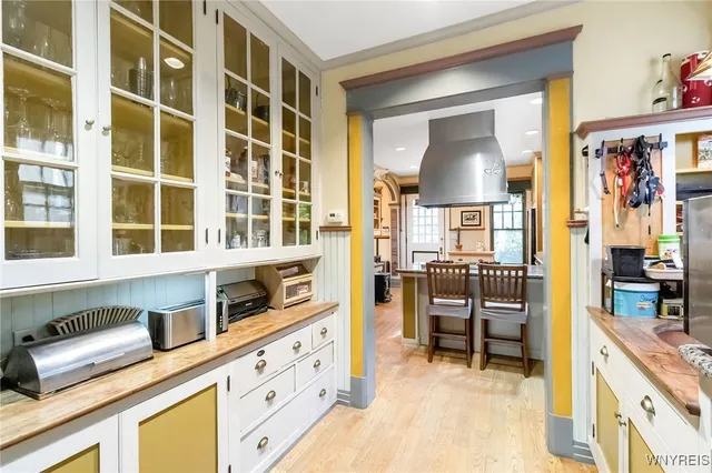 $899,000 | 189 Bidwell Parkway, Buffalo, NY 14222