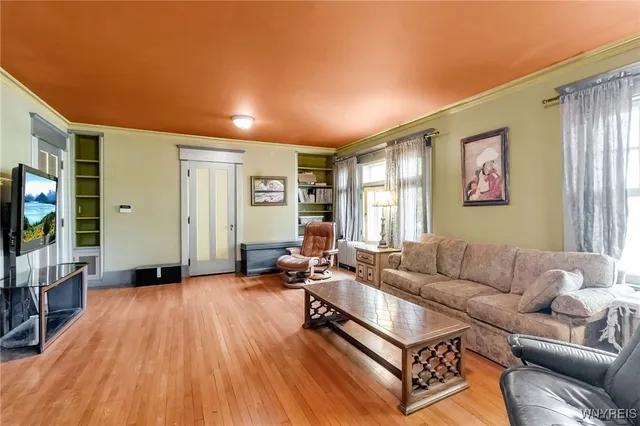 $899,000 | 189 Bidwell Parkway, Buffalo, NY 14222