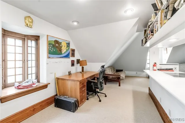 $899,000 | 189 Bidwell Parkway, Buffalo, NY 14222