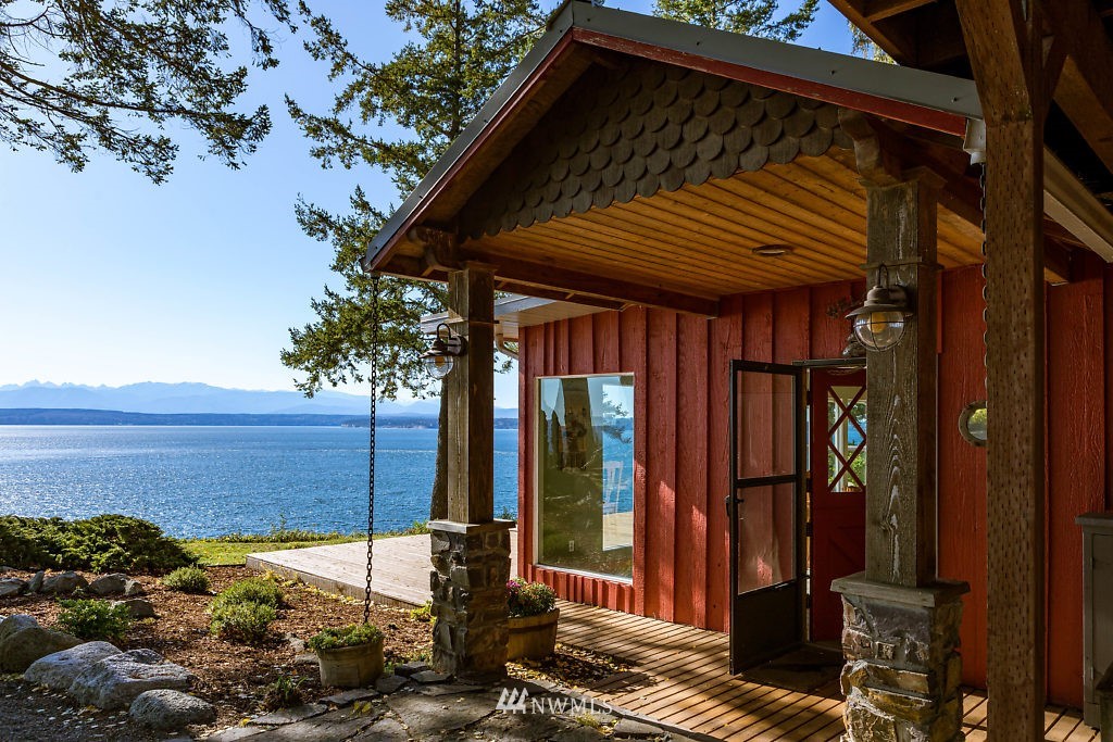 5036 Scurlock Road Freeland, WA 98249 - Photo 1 of 25 a view of a backyard of the house