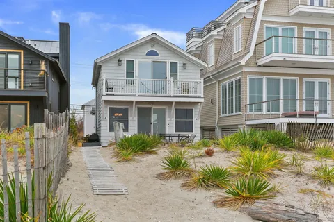 $2,950,000 | 1235 Fairfield Beach Road, Fairfield, CT 06824