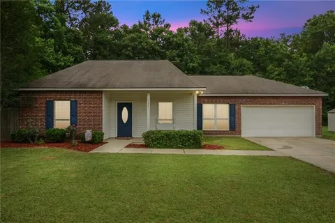$199,000 | 22397 Gemstone Place, Robert, LA 70455