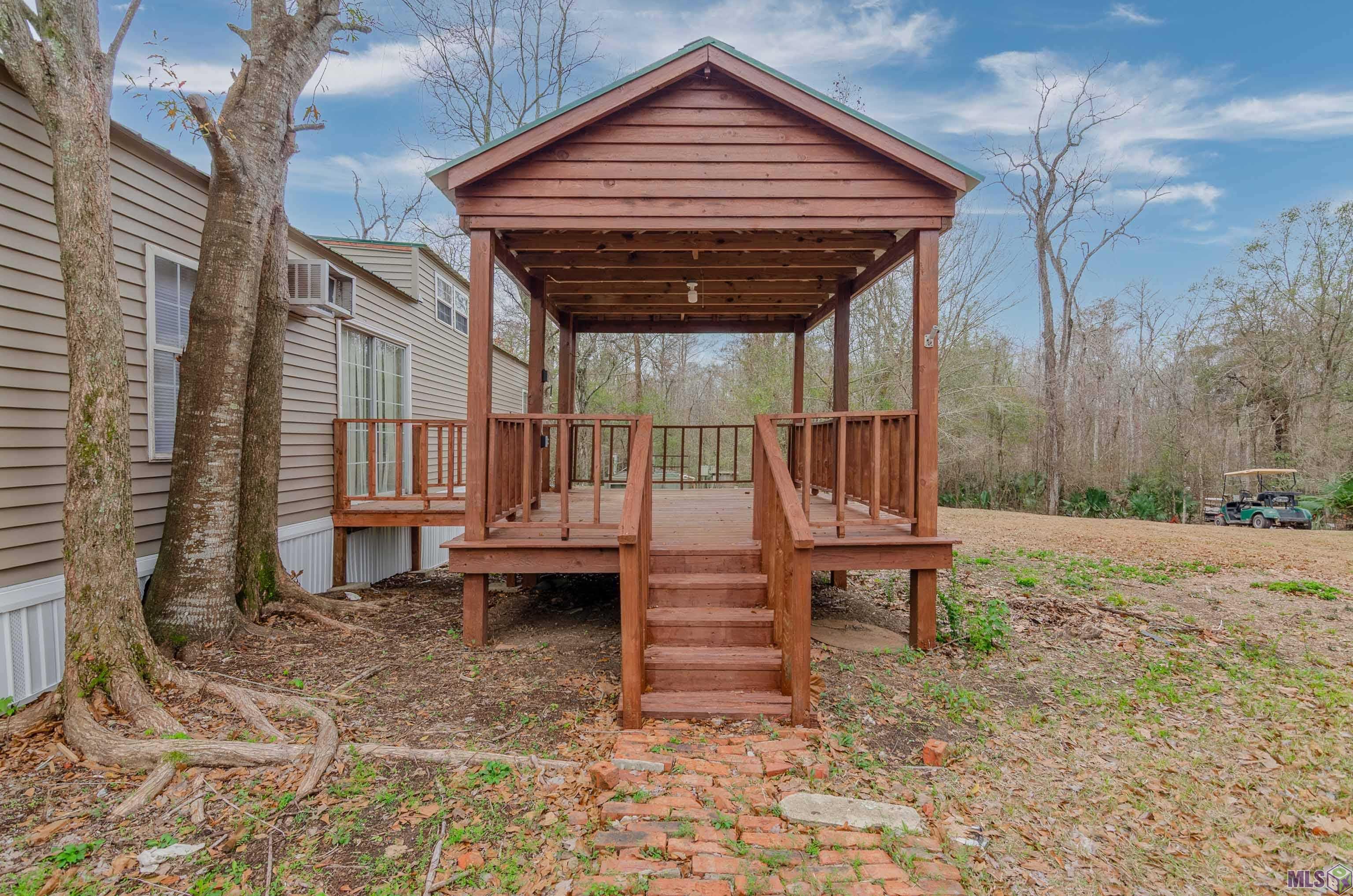 21028 Diversion Canal Road St. Amant, LA 70774 - Photo 2 of 15