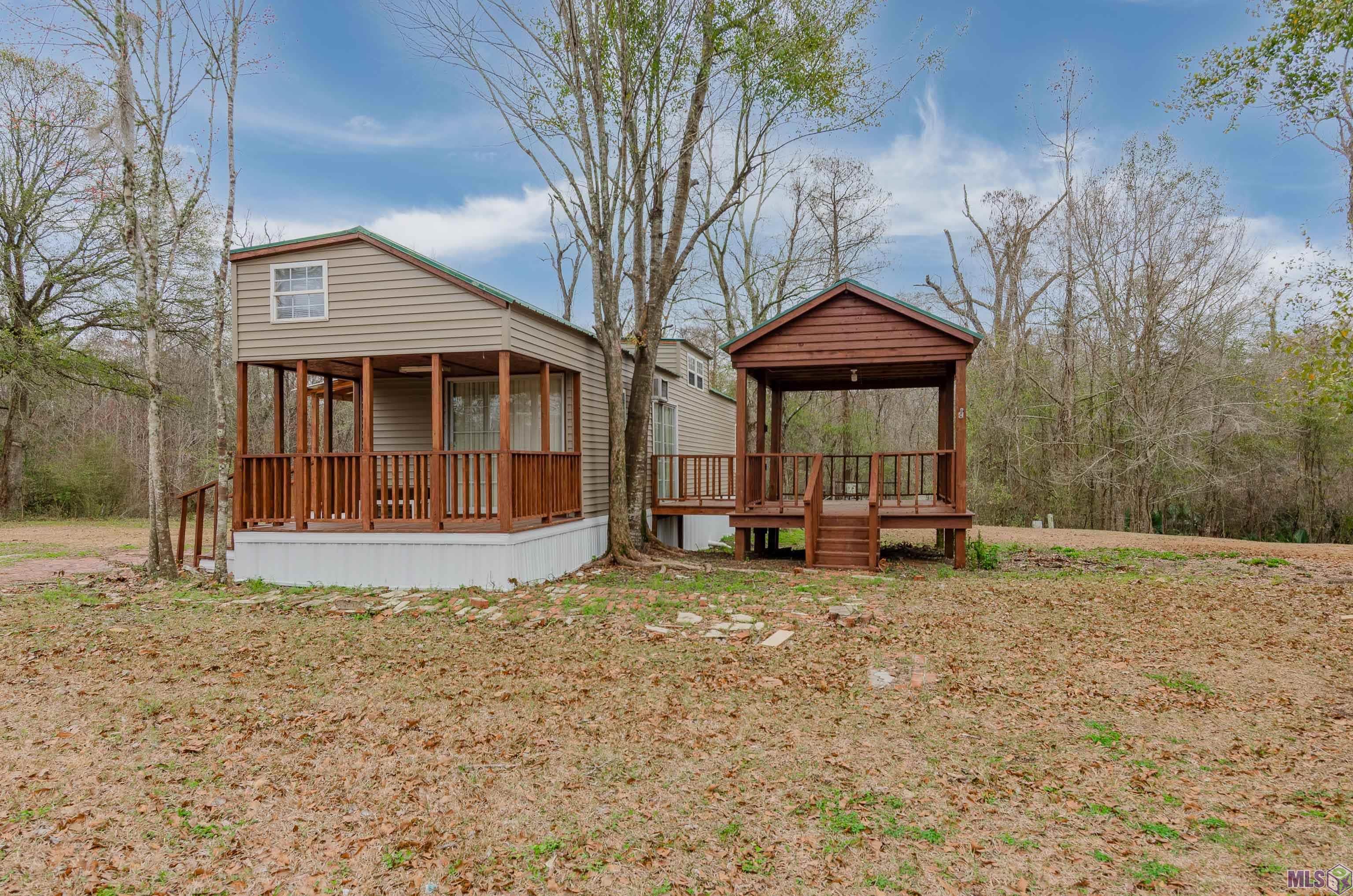 21028 Diversion Canal Road St. Amant, LA 70774 - Photo 3 of 15