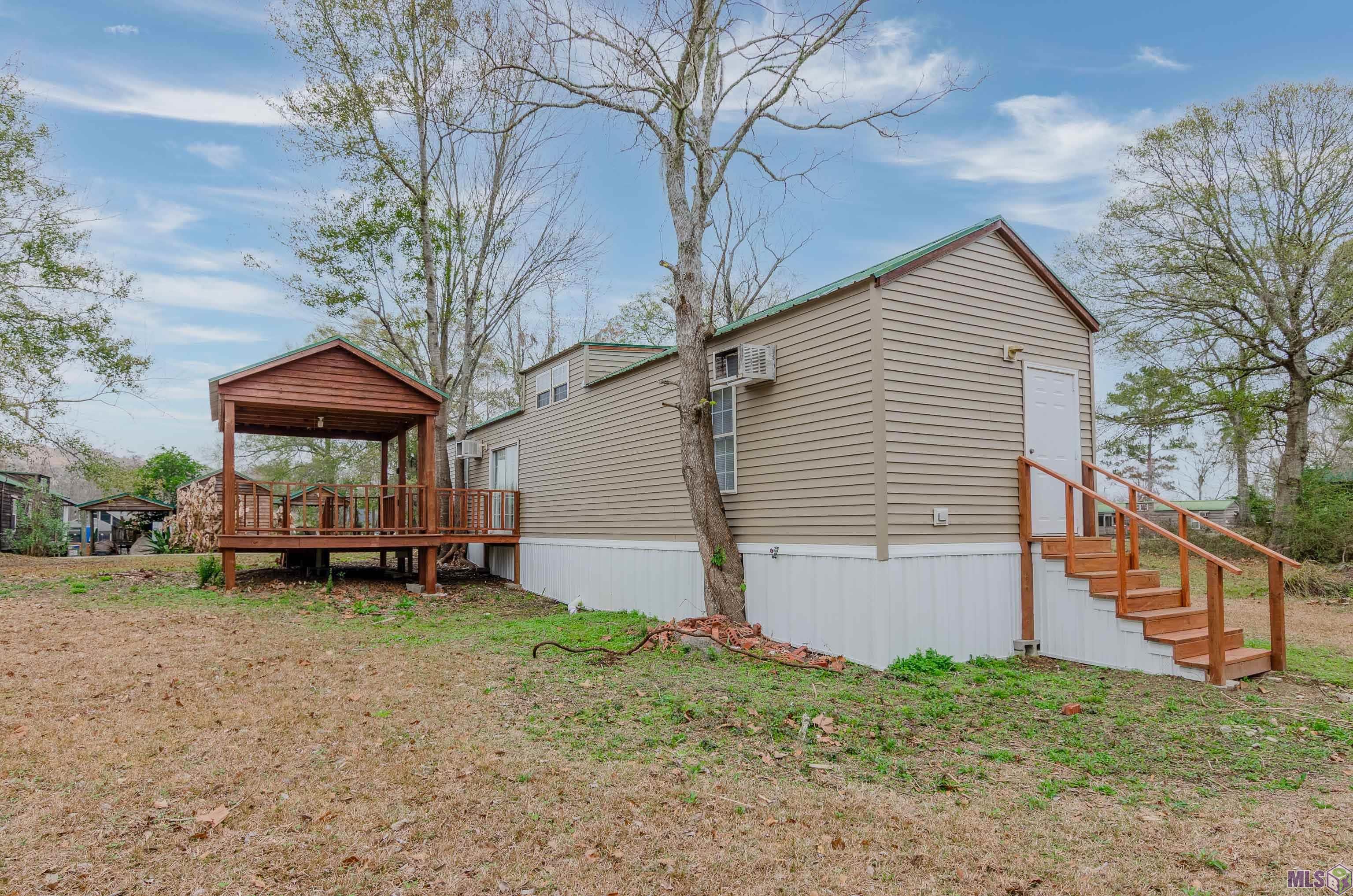 21028 Diversion Canal Road St. Amant, LA 70774 - Photo 4 of 15