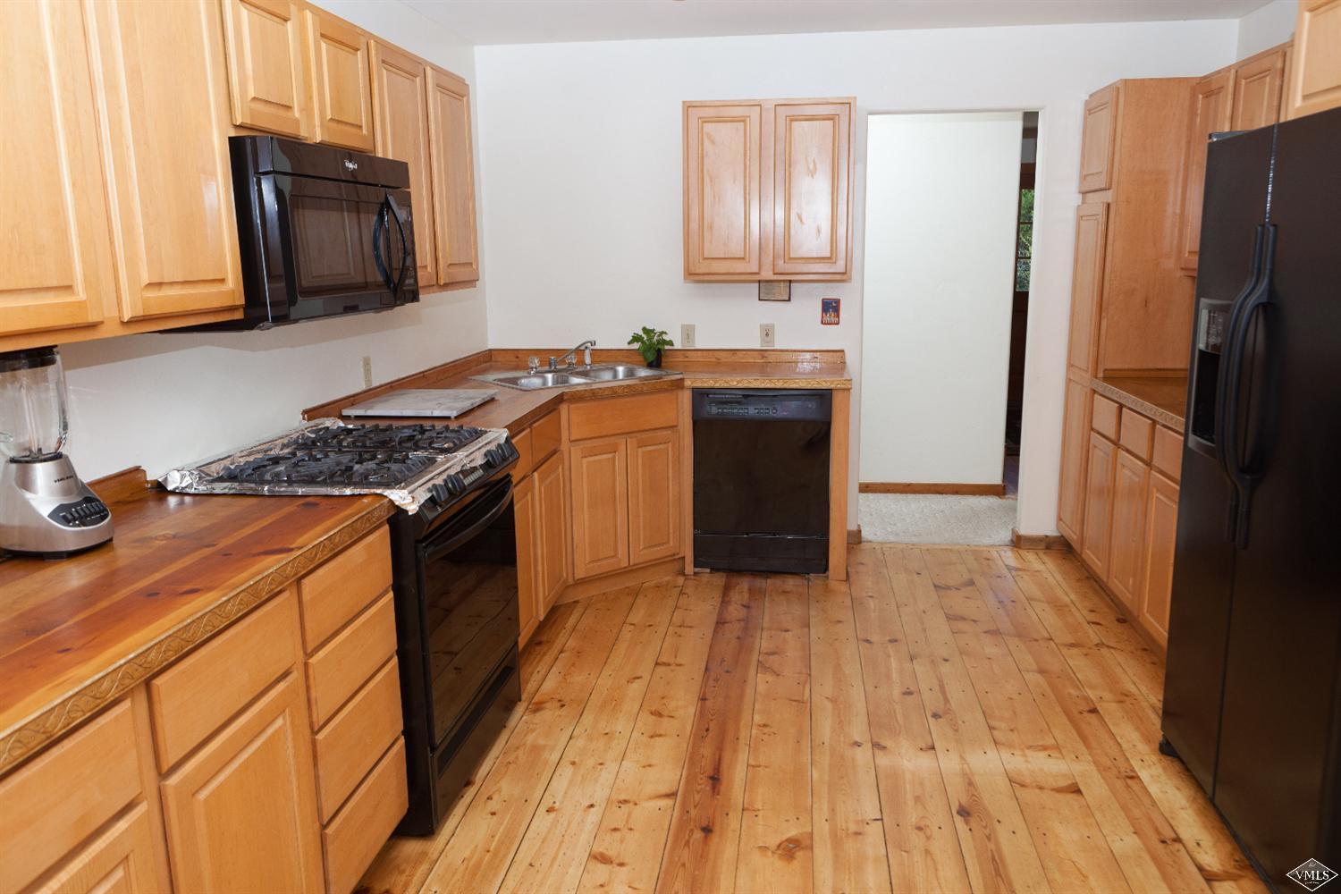 101 Timberwolf Gypsum, CO 81637 - Photo 10 of 25 Additional Photo