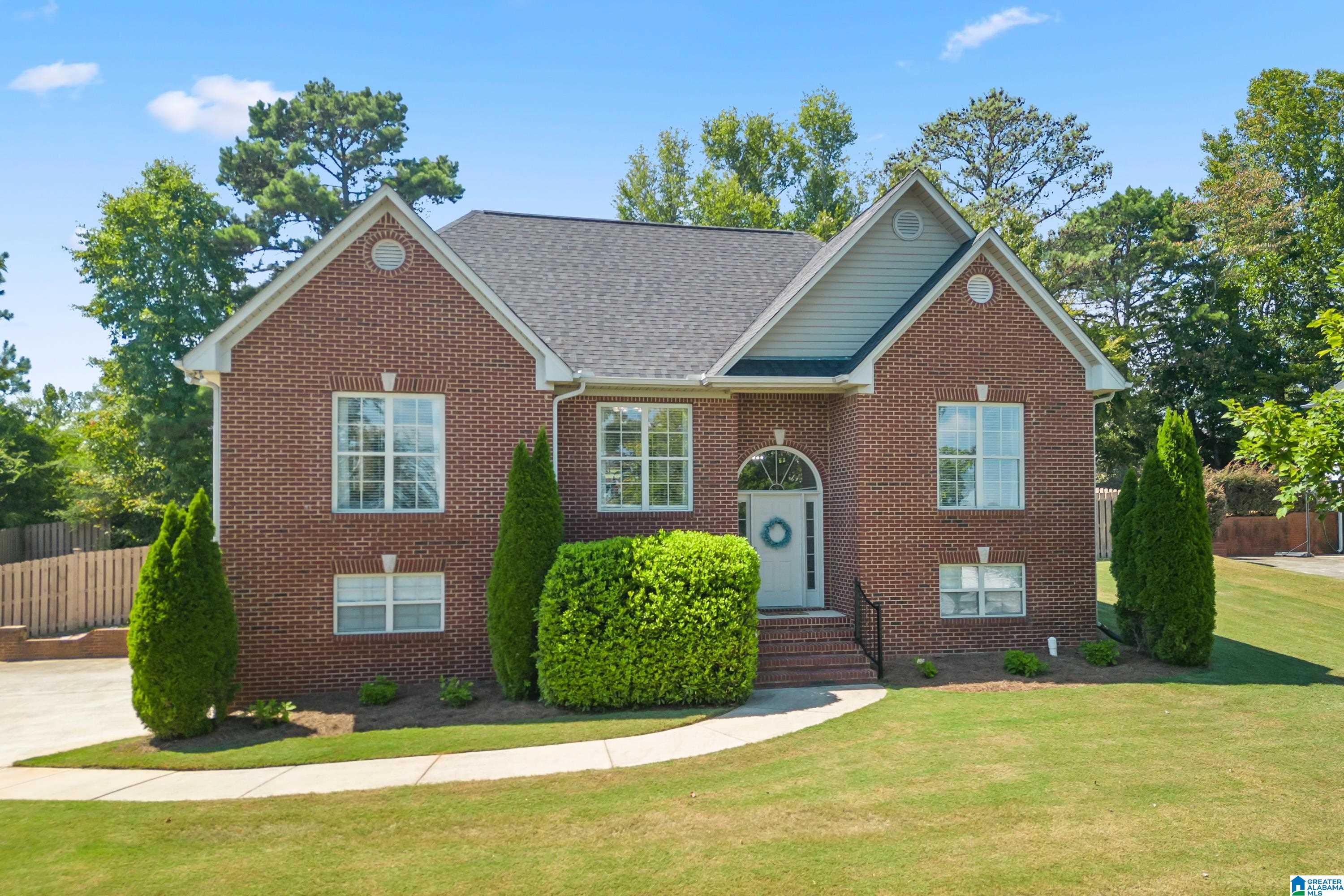 1100 Summit Ridge Way Odenville, AL 35120 - Photo 3 of 36