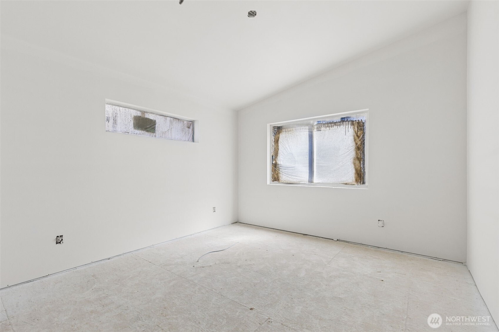 802 Southwest 132nd Street Burien, WA 98146 - Photo 6 of 10 a view of an empty room with a window
