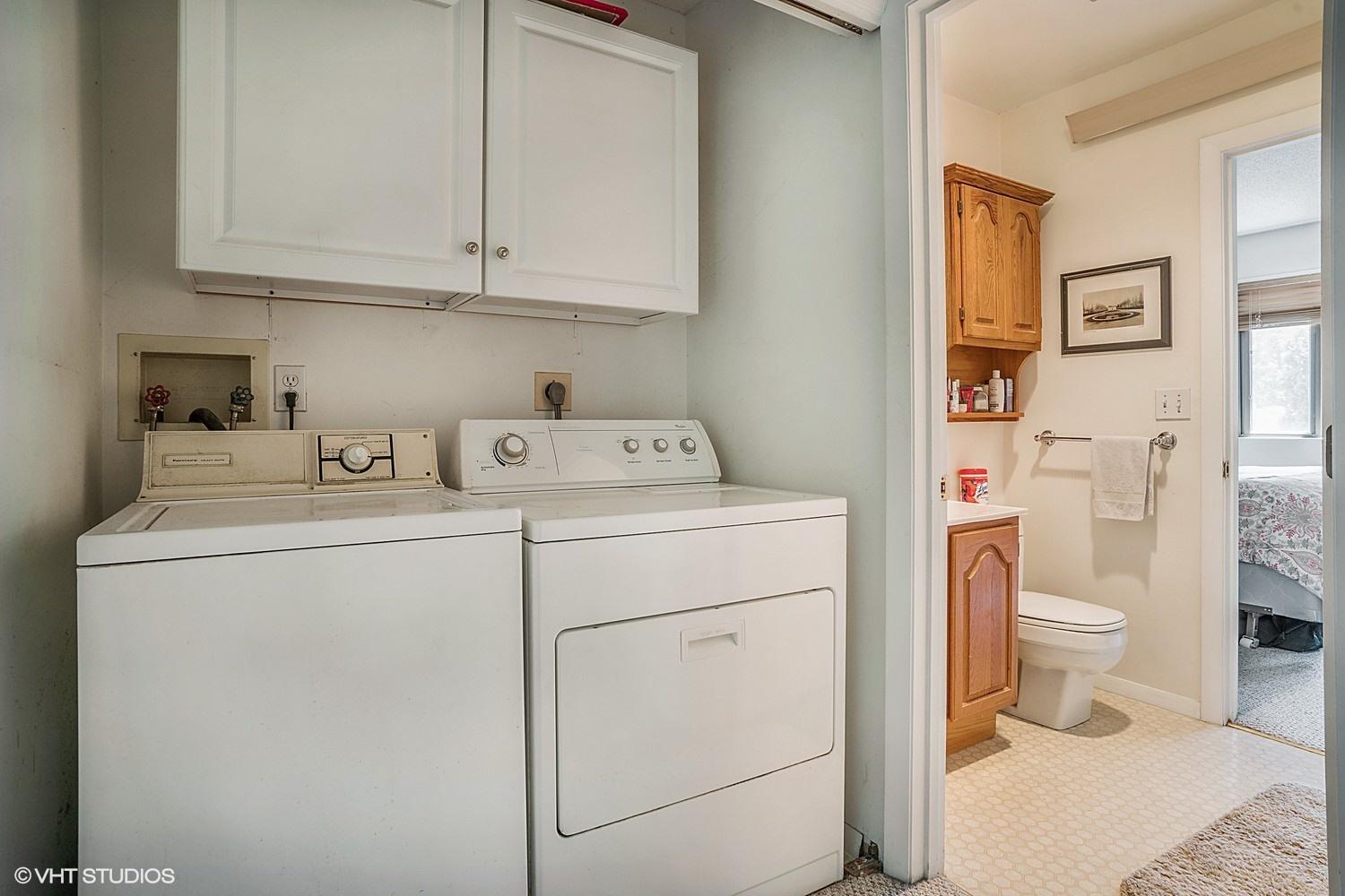 67 Round House Road Bourne, MA 02532 - Photo 11 of 15 a utility room with dryer and washer