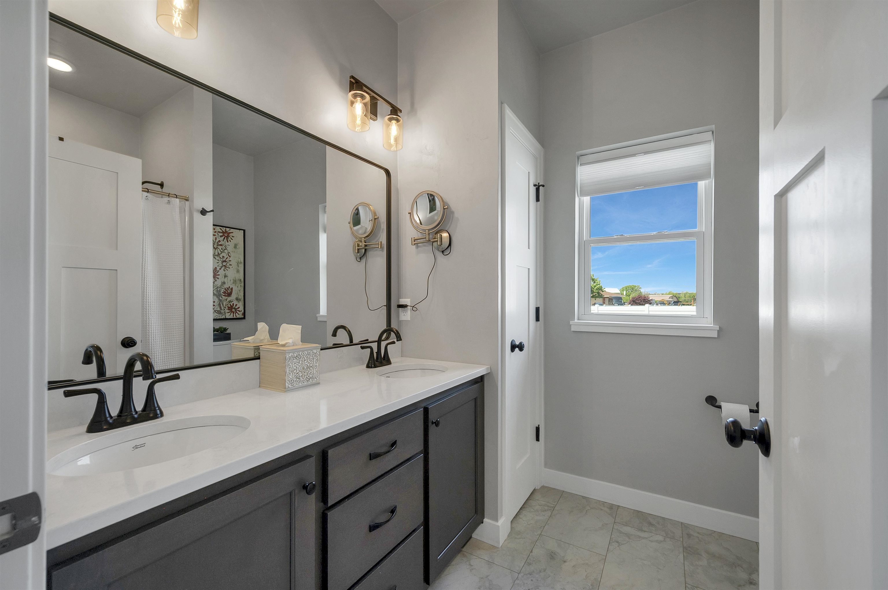 2217 Fox Point Court De Pere, WI 54115 - Photo 28 of 57
