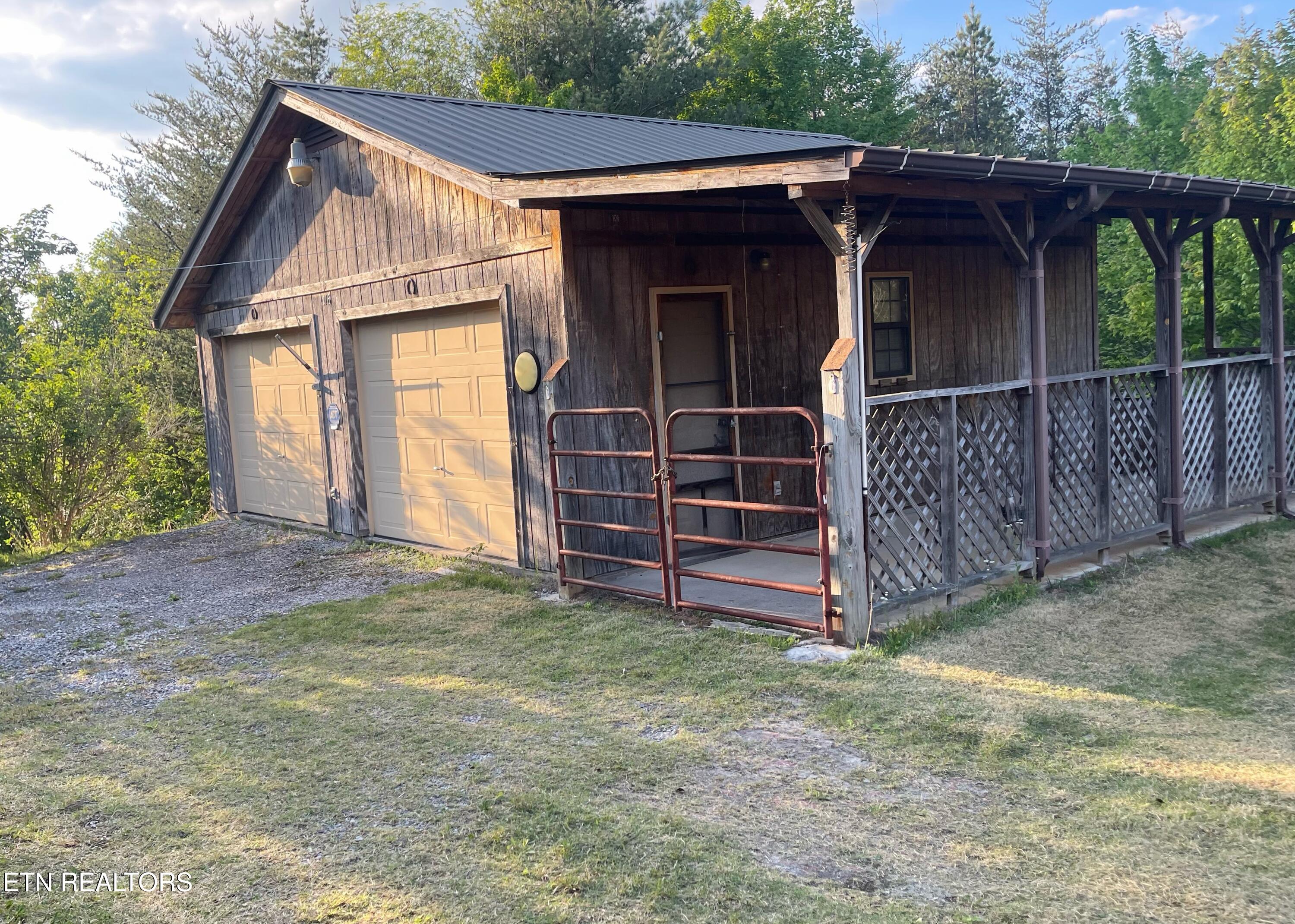 116 Old Doc Rogers Road Tellico Plains, TN 37385 - Photo 18 of 28 IMG_1623