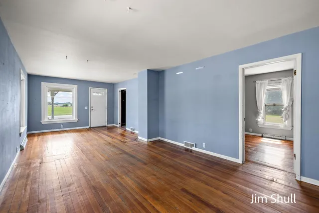 $250,000 | 6441 South Warner Avenue, Fremont, MI 49412