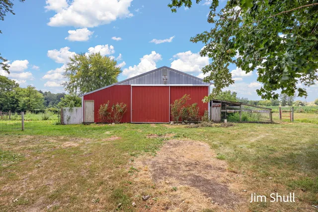 $250,000 | 6441 South Warner Avenue, Fremont, MI 49412