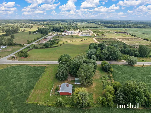 $250,000 | 6441 South Warner Avenue, Fremont, MI 49412