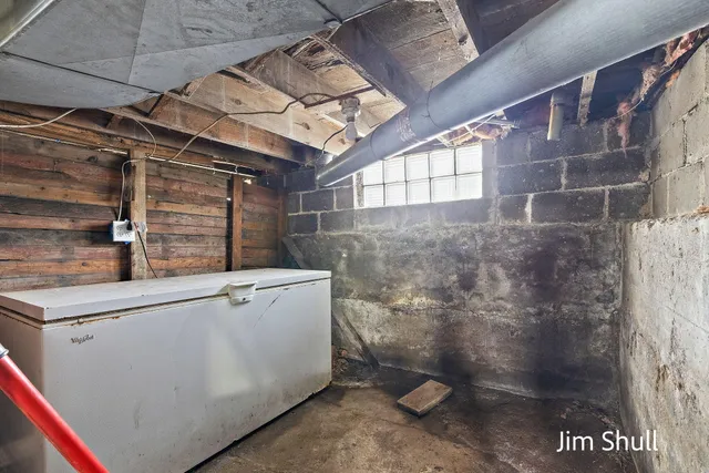 $250,000 | 6441 South Warner Avenue, Fremont, MI 49412