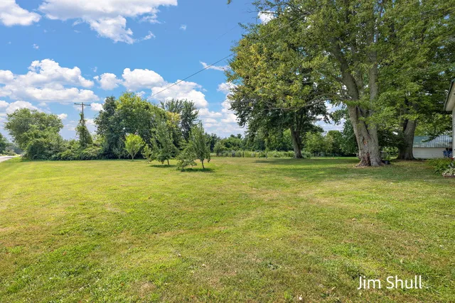 $250,000 | 6441 South Warner Avenue, Fremont, MI 49412