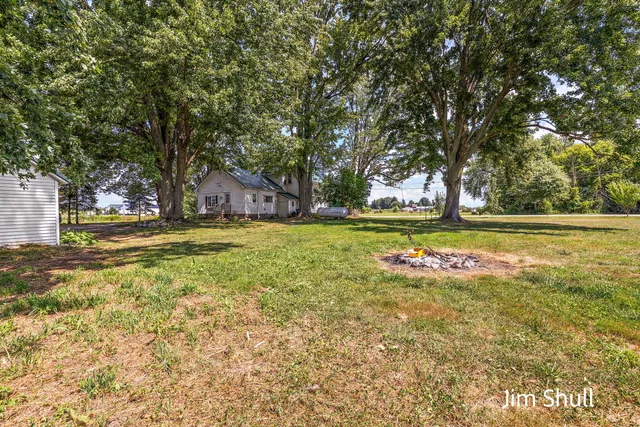 $250,000 | 6441 South Warner Avenue, Fremont, MI 49412