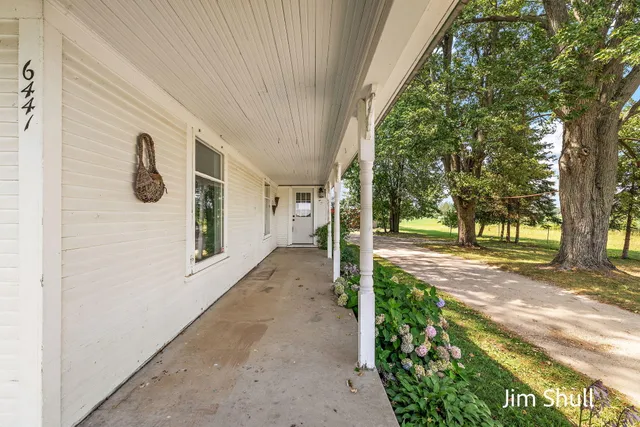 $250,000 | 6441 South Warner Avenue, Fremont, MI 49412