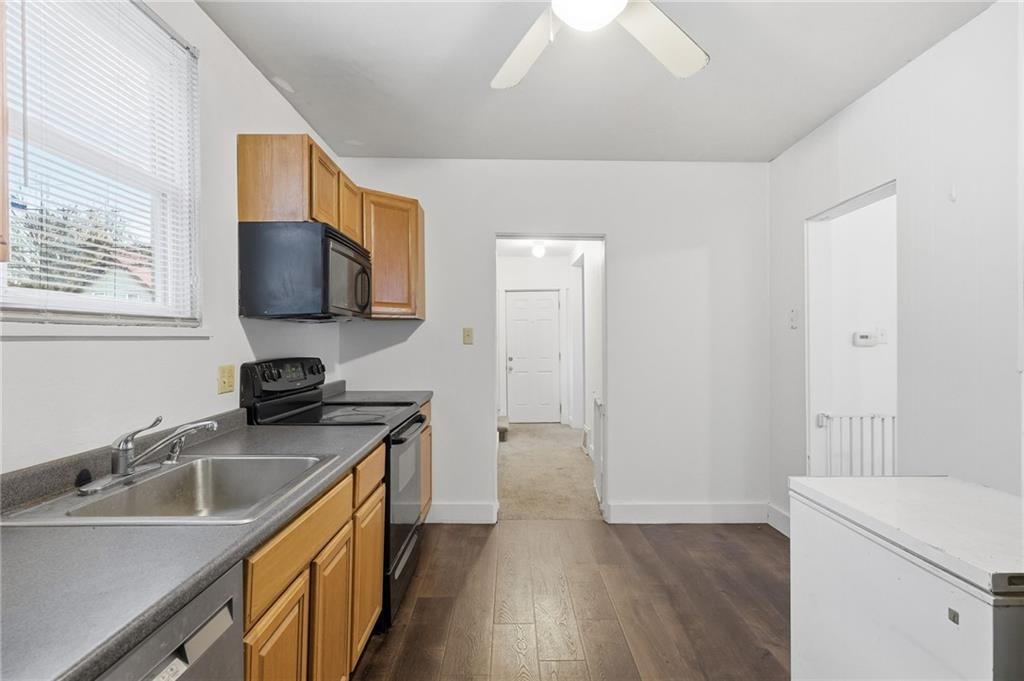 1264 Grove Road Pittsburgh, PA 15234 - Photo 12 of 27 Gallery Image 12