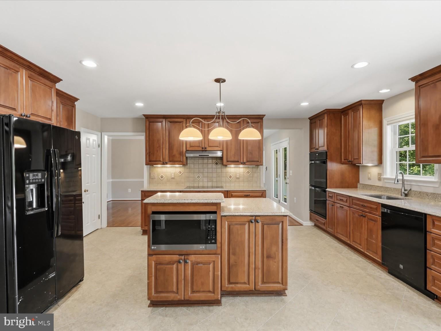 4410 Guinea Road Fairfax, VA 22032 - Photo 11 of 59 Kitchen
