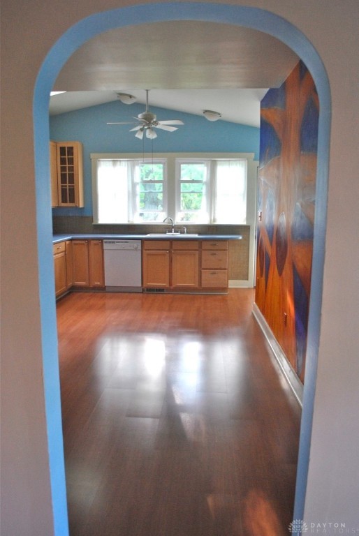 305 North Burnett Road Springfield, OH 45503 - Photo 14 of 27 Gallery Image 14