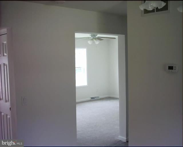 12925 Princeton Road Middle River, MD 21220 - Photo 7 of 26 Living Room