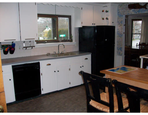 216 Sconticut Neck Road Fairhaven, MA 02719 - Photo 4 of 26 Gallery Image 4
