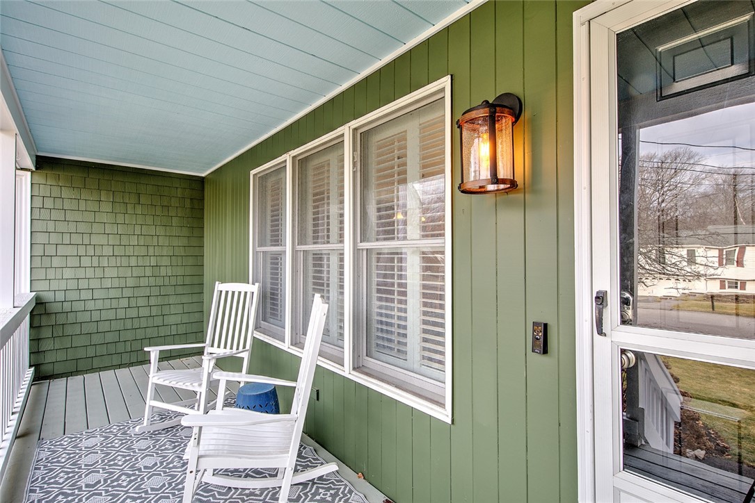 8 Ursula Drive Bristol, RI 02809 - Photo 4 of 49