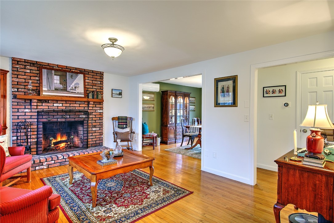 8 Ursula Drive Bristol, RI 02809 - Photo 6 of 49