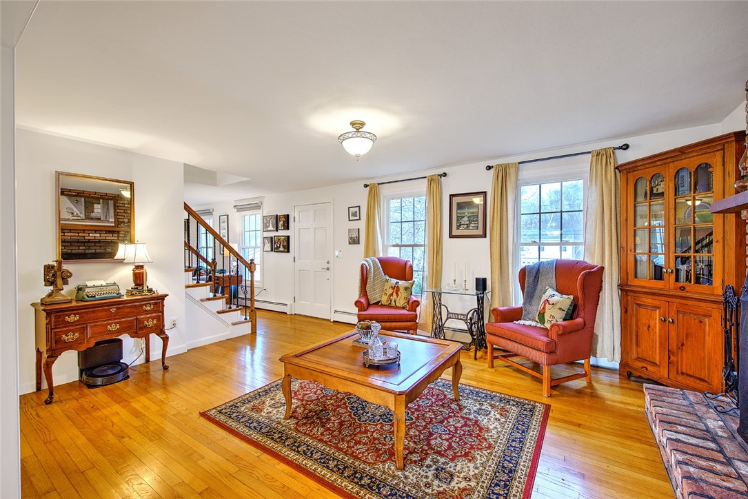 8 Ursula Drive Bristol, RI 02809 - Photo 8 of 49