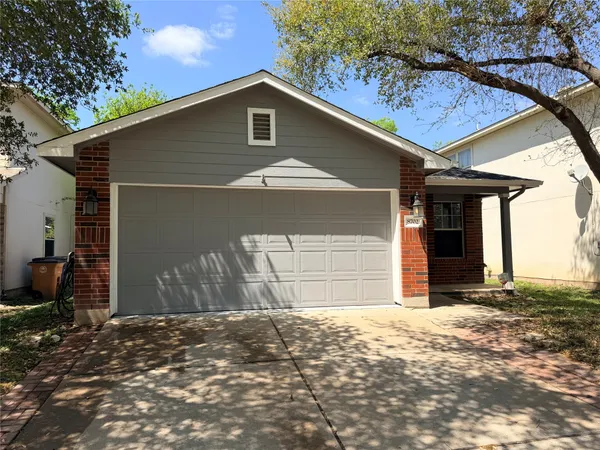 $1,850 | 8702 Dittmar Oaks Drive, Austin, TX 78748