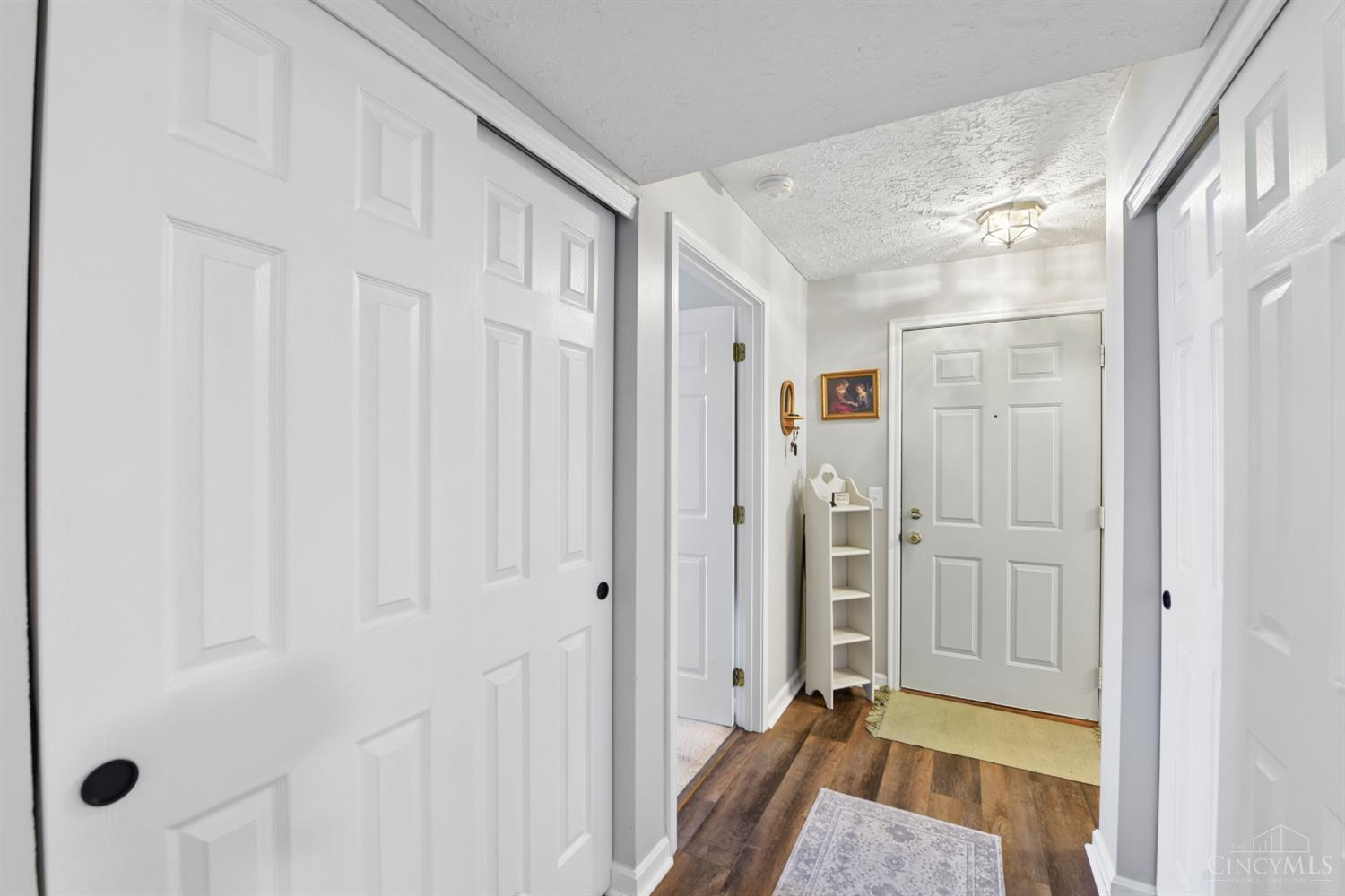 3545 Jessup Road, Unit 2D Cincinnati, OH 45239 - Photo 4 of 38 Gallery Image 4