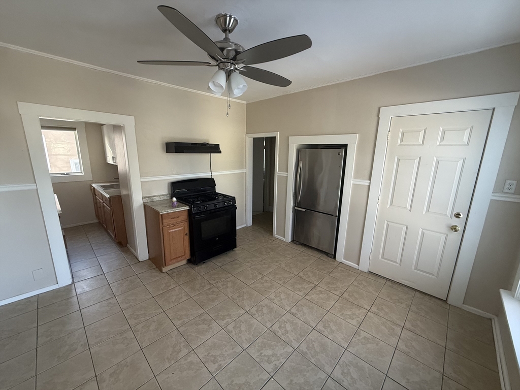 11 New Hampshire Avenue, Unit 2 Haverhill, MA 01835 - Photo 2 of 14