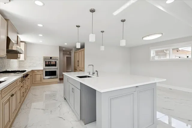 $879,500 | 1905 North Nordica Avenue, Chicago, IL 60707