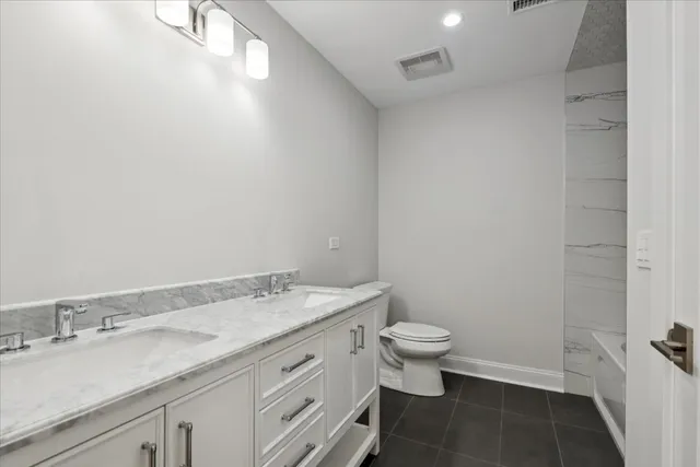 $879,500 | 1905 North Nordica Avenue, Chicago, IL 60707