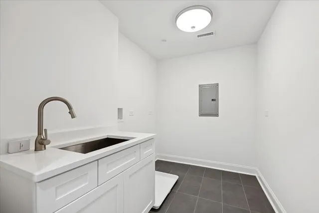 $879,500 | 1905 North Nordica Avenue, Chicago, IL 60707