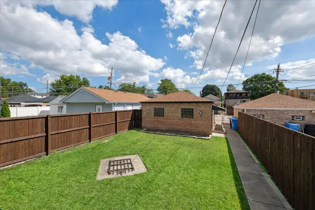 $879,500 | 1905 North Nordica Avenue, Chicago, IL 60707