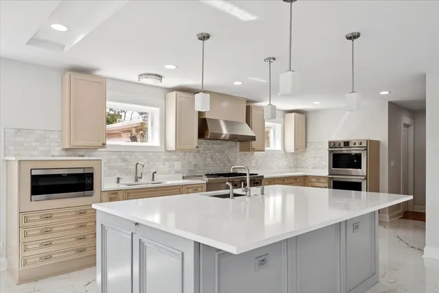 $879,500 | 1905 North Nordica Avenue, Chicago, IL 60707