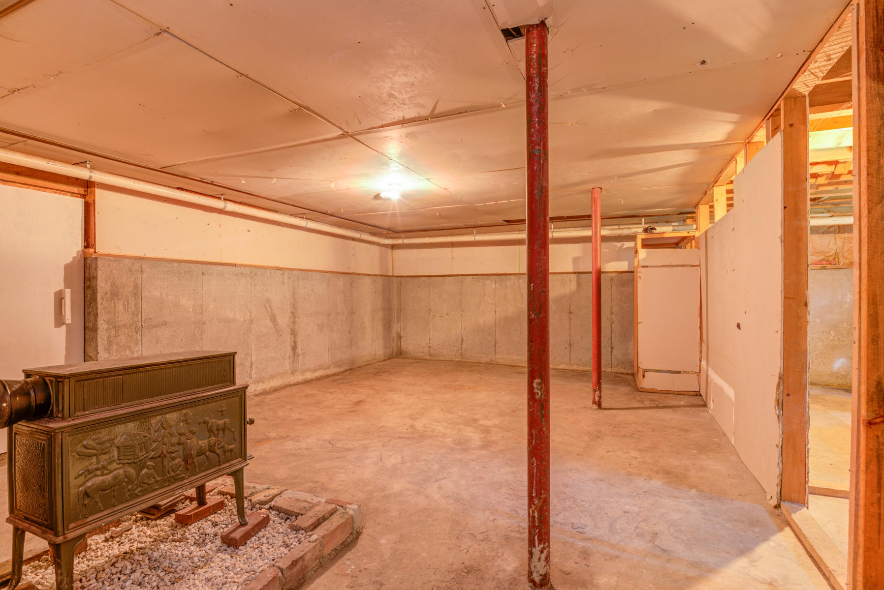 210 Hatch Road New Gloucester, ME 04260 - Photo 23 of 29 Pic#-29