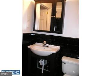1609 Merribrook Road Philadelphia, PA 19151 - Photo 5 of 12 Bathroom